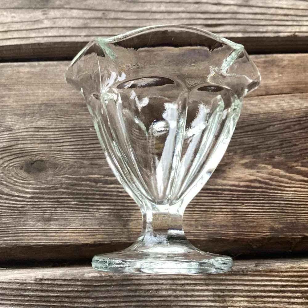 Fancy Dessert Glassware - set of 7 - capacity 6 ounces each
